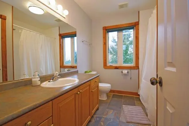 Kır Evi, Birden Çok Yatak Odası, Sıcak Su Havuzu (Linen & Towels Not Included)
