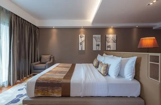 Garden Suite One Bedroom Residence - Free Suvarnabhumi Airport Transfer