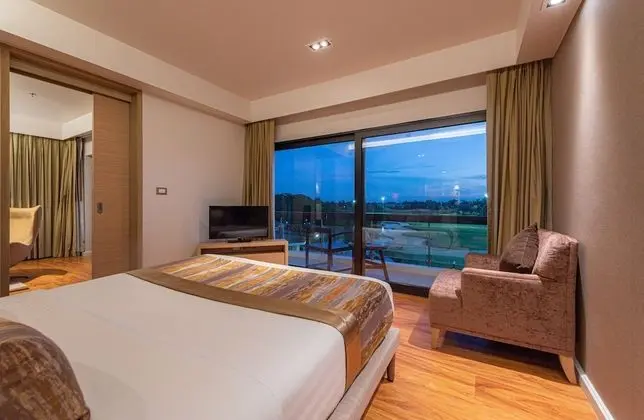 One Bedroom Residence - Free Suvarnabhumi Airport Transfer