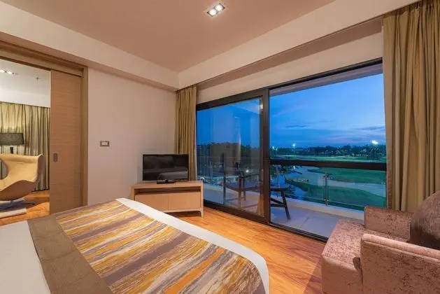 One Bedroom Residence - Free Suvarnabhumi Airport Transfer