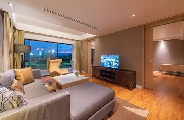 One Bedroom Residence - Free Suvarnabhumi Airport Transfer