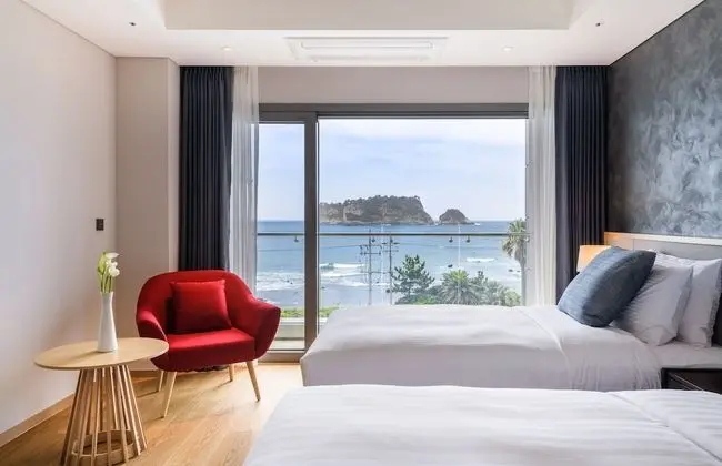 Deluxe Twin Room (Annex Building)