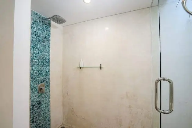 Basic Villa, Birden Çok Yatak