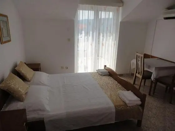 Stüdyo, Deniz Manzaralı (Shared Balcony)