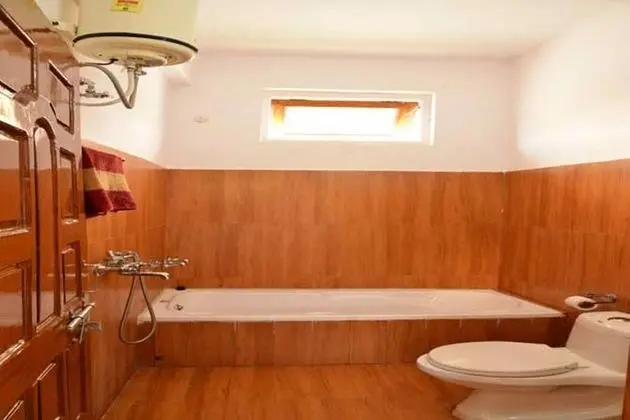 Deluxe Büyük Yataklı Tek Kişilik Oda, 1 Çift Kişilik Yatak, Özel Banyo, Zemin Kat