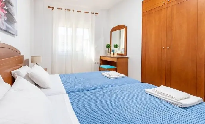 Apart Daire, Havuz Manzaralı (11)