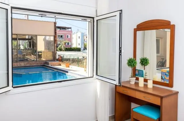 Apart Daire, Havuz Manzaralı (11)