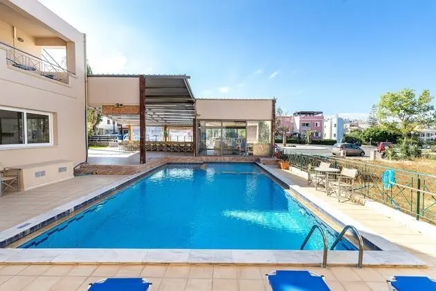 Apart Daire, Havuz Manzaralı (11)
