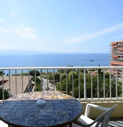 Superior Tek Büyük Yataklı Oda, Deniz Manzaralı