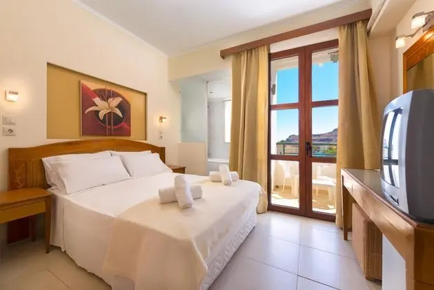 1 Çift Kişilik Veya 2 Tek Kişilik Yatak Garden View