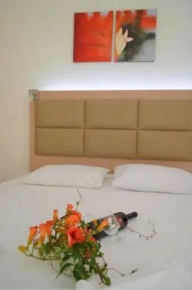 Tek Büyük veya İki Ayrı Yataklı Oda, Balkon