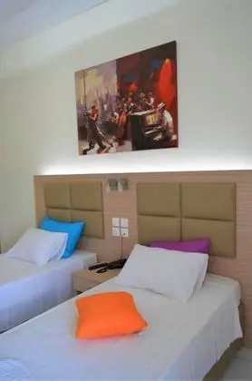 Tek Büyük veya İki Ayrı Yataklı Oda, Balkon