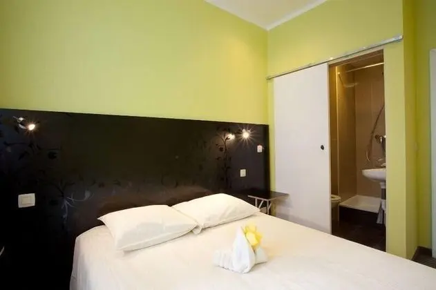 Comfort Tek Büyük Yataklı Oda