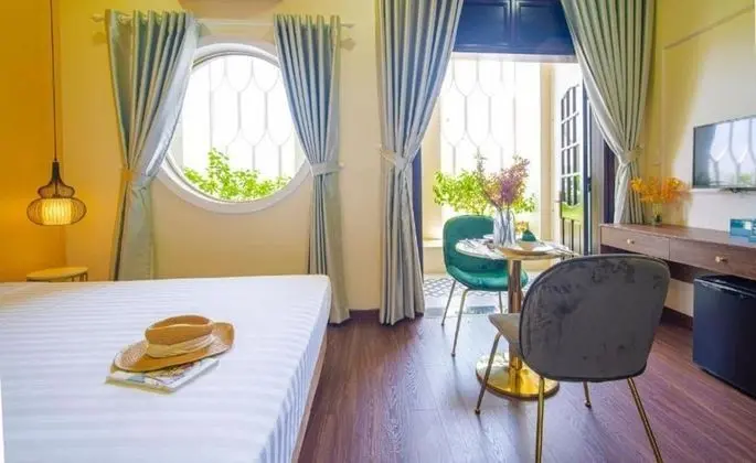 Deluxe Tek Büyük Yataklı Oda, Balkon, Şehir Manzaralı
