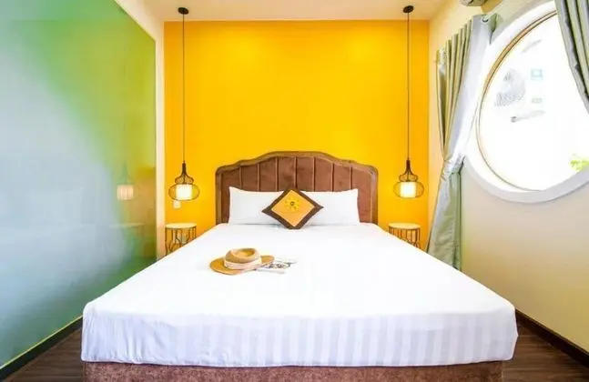 Deluxe Tek Büyük Yataklı Oda, Balkon, Şehir Manzaralı