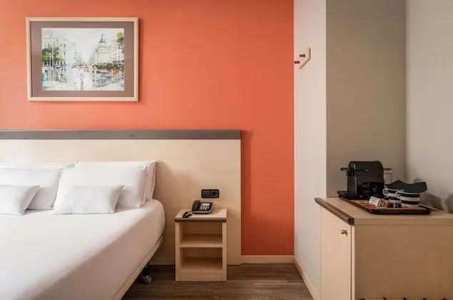Comfort Tek Büyük veya İki Ayrı Yataklı Oda