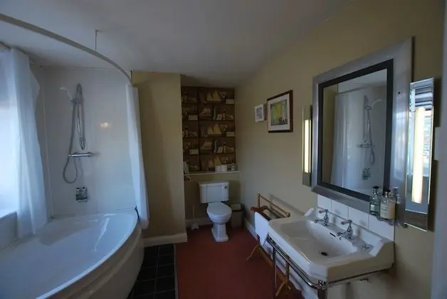 İki Ayrı Yataklı Oda (Room4)