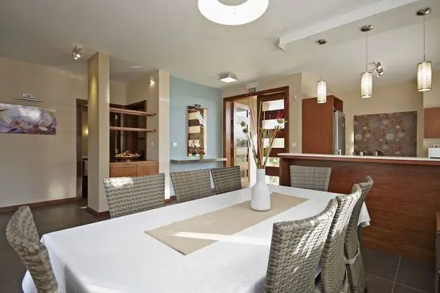 4 Bedroom Villa