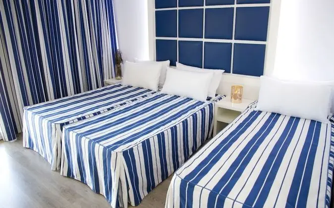 Tek Büyük Yataklı Oda (2 adults + 1 child)
