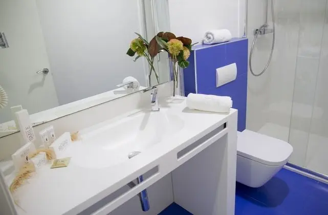 Tek Büyük Yataklı Oda (2 adults + 1 child)