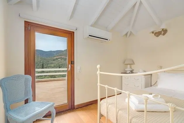 Villa, 5 Yatak Odası, Kişiye Özel Havuzlu, Deniz Manzaralı