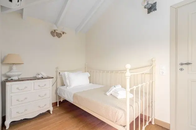 Villa, 5 Yatak Odası, Kişiye Özel Havuzlu, Deniz Manzaralı