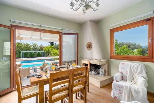 Villa, 5 Yatak Odası, Kişiye Özel Havuzlu, Deniz Manzaralı