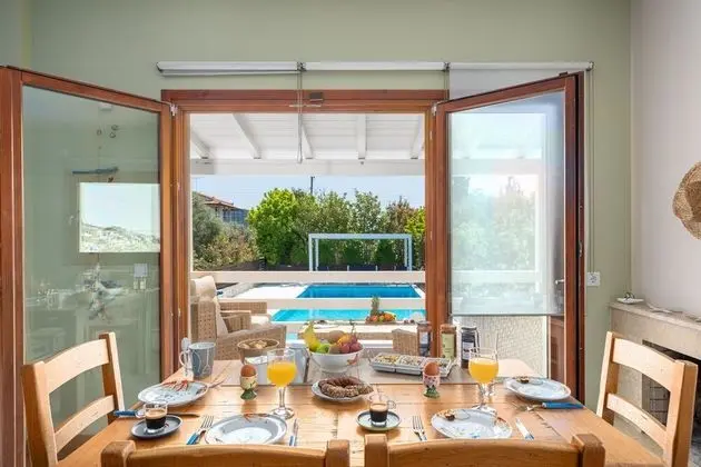 Villa, 5 Yatak Odası, Kişiye Özel Havuzlu, Deniz Manzaralı