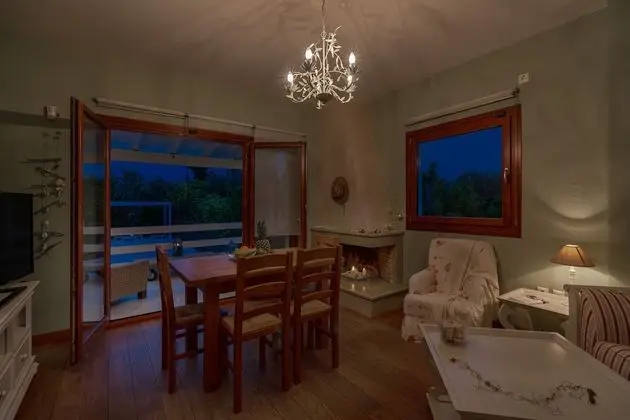 Villa, 5 Yatak Odası, Kişiye Özel Havuzlu, Deniz Manzaralı