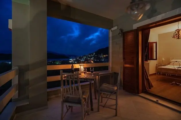 Villa, 5 Yatak Odası, Kişiye Özel Havuzlu, Deniz Manzaralı