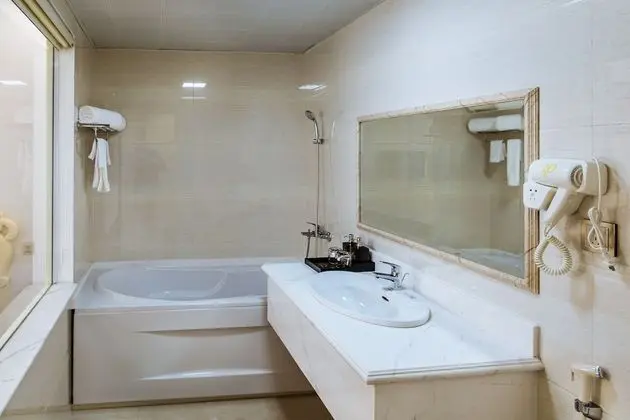 Deluxe Üç Kişilik Oda