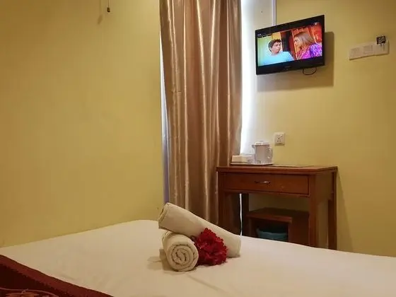Deluxe with Window