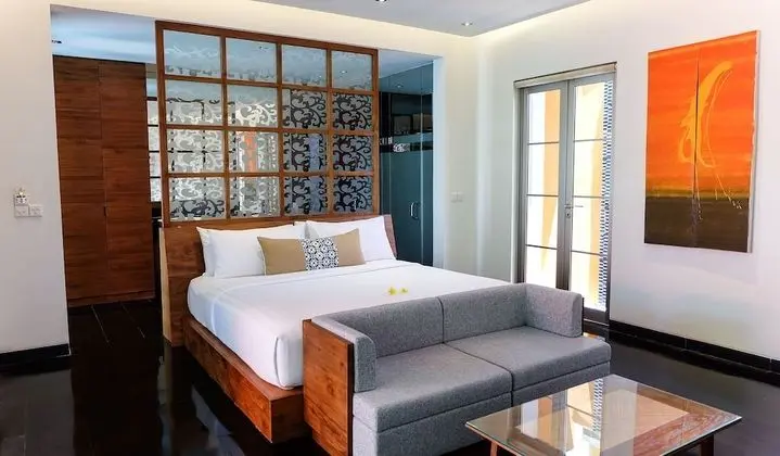 Pool villa