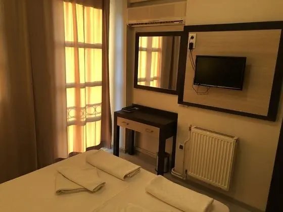 Standard Tek Büyük veya İki Ayrı Yataklı Oda