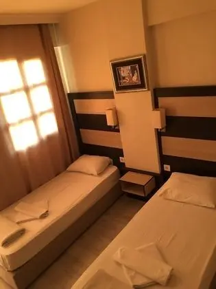 Standard Tek Büyük veya İki Ayrı Yataklı Oda