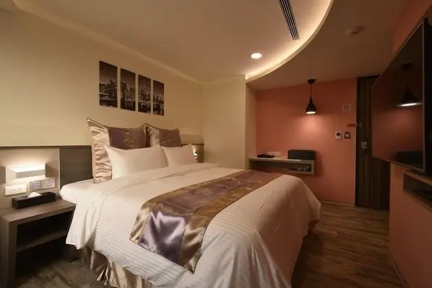 Business Tek Büyük Yataklı Oda