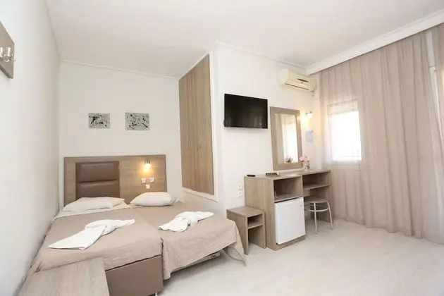 Üç Kişilik Oda (extra bed 4 persons)
