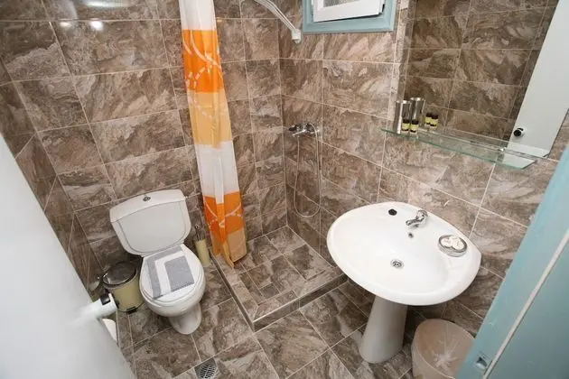Üç Kişilik Oda (extra bed 4 persons)