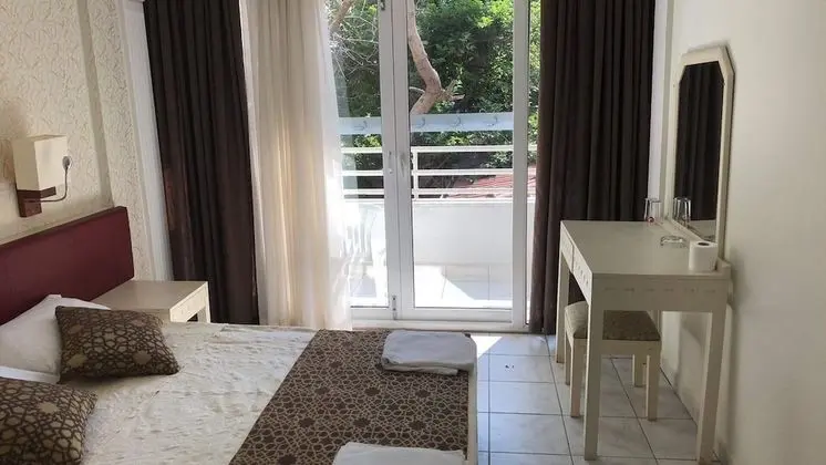 Standard Tek Büyük veya İki Ayrı Yataklı Oda