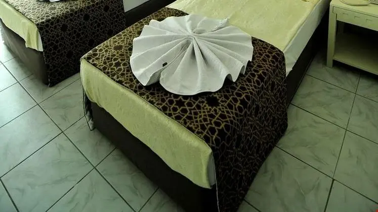 Standart Oda, Kara veya Havuz Manzaralı