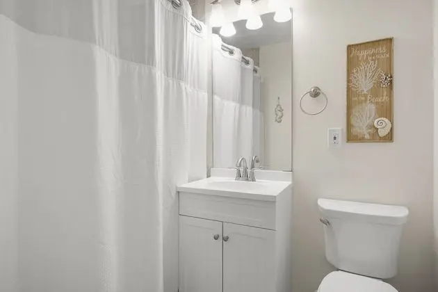 Ev (Sun Kissed Cottage)