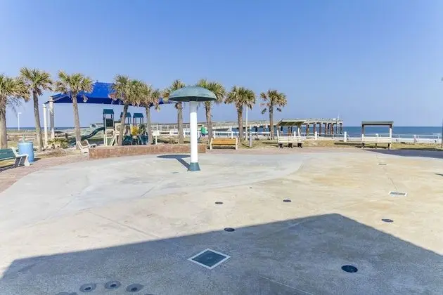 Ev (Sun Kissed Cottage)