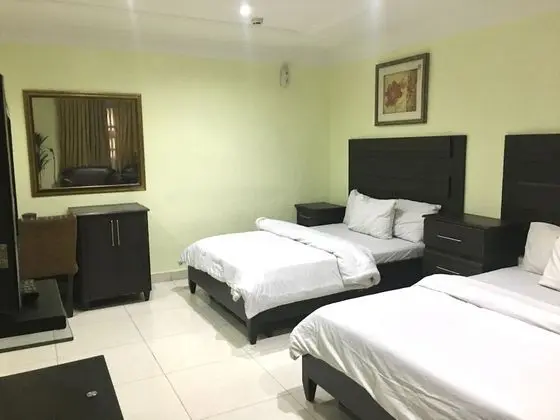 Deluxe Süit, Sigara İçilmez