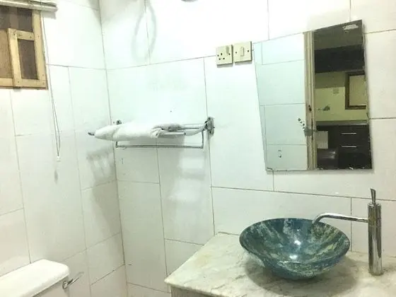 Deluxe Süit, Sigara İçilmez