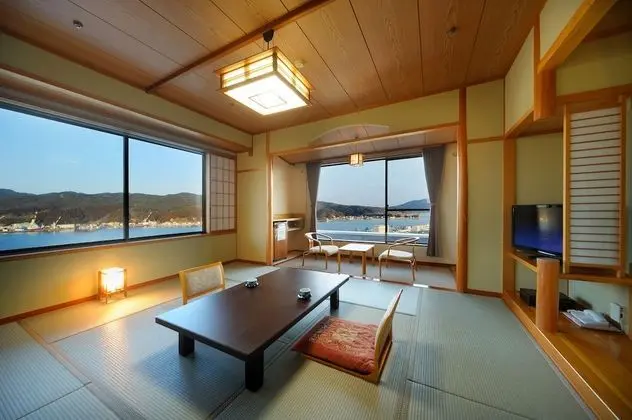 Oda, Okyanus Manzaralı (Japanese Western Style, Half Board)