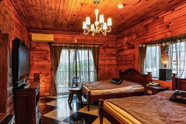 Deluxe Dört Kişilik Oda