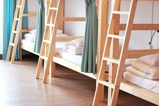 Standard Ortak Ranzalı Oda, Sadece kadınlar için, Balkon