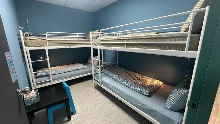 Dört Kişilik Oda, Ortak Banyo