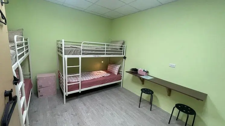 Standard Ortak Ranzalı Oda, Sadece kadınlar için, Ortak Banyo (Woman)