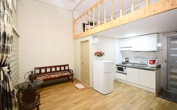 Elite Duplex (2 Guest Rates, Extra person Charge on spot - 1-13yr 10,000KRW, 14yr above 20,000KRW pp